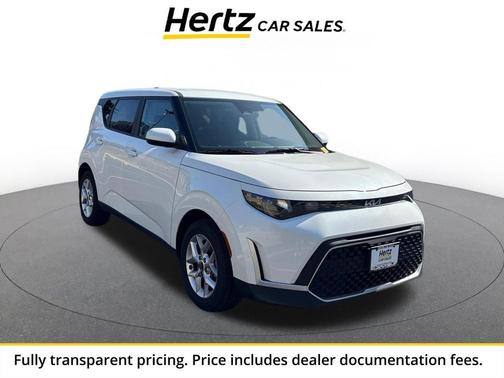 Snow White Pearl 2025 Kia Soul LX