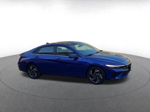 2025 Hyundai ELANTRA HEV Limited