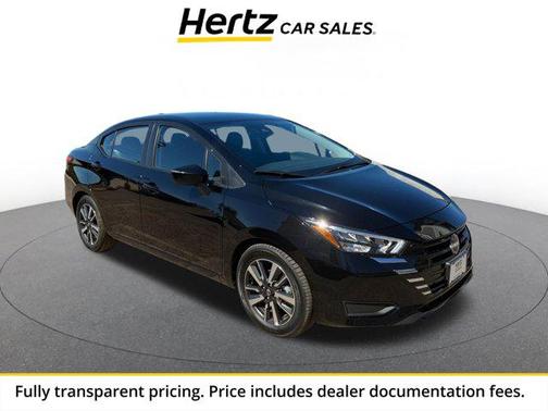 Super Black 2025 Nissan Versa 1.6 SV