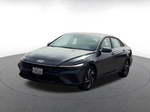 2025 Hyundai ELANTRA HEV Limited