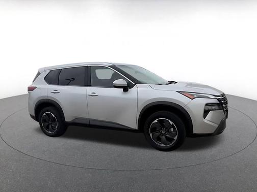 Brilliant Silver Metallic 2025 Nissan Rogue SV