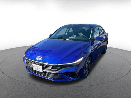 2025 Hyundai ELANTRA HEV Limited