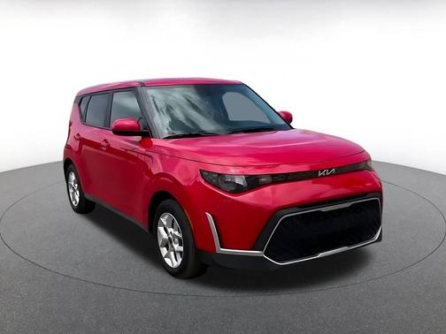 Inferno Red 2025 Kia Soul LX