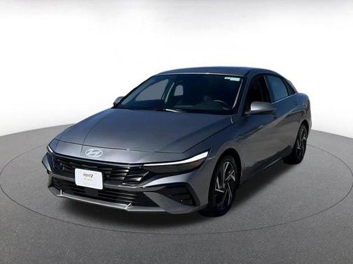 2025 Hyundai ELANTRA SEL