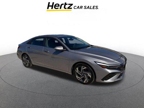 2025 Hyundai ELANTRA SEL