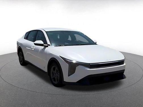Snow White Pearl 2025 Kia K4 LXS