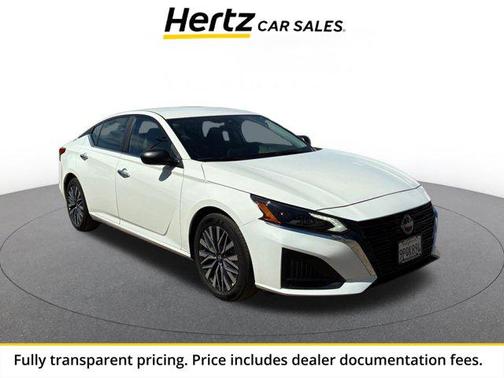 Glacier White 2025 Nissan Altima SV FWD