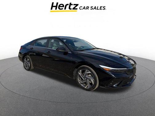 2025 Hyundai ELANTRA SEL