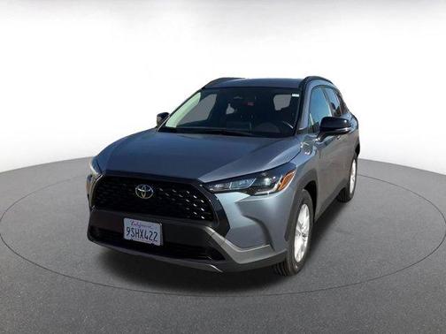 2025 Toyota Corolla Cross LE