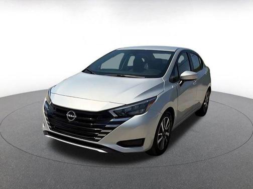 Brilliant Silver Metallic 2025 Nissan Versa 1.6 SV