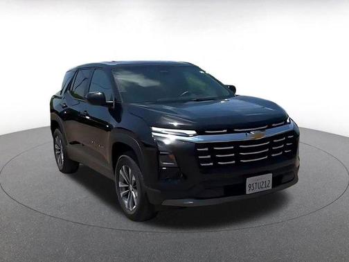 Mosaic Black Metallic 2025 Chevrolet Equinox 1LT