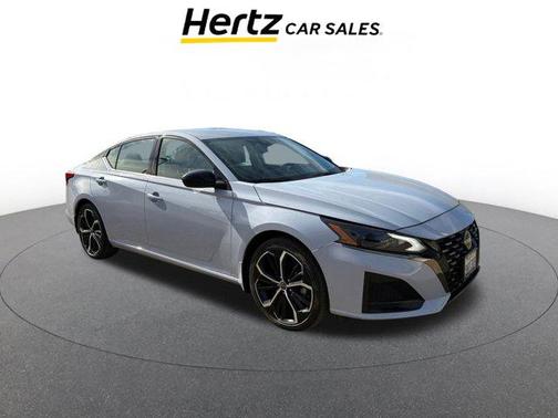 2025 Nissan Altima SR FWD