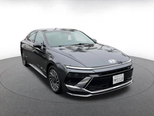 2024 Hyundai SONATA Hybrid SE