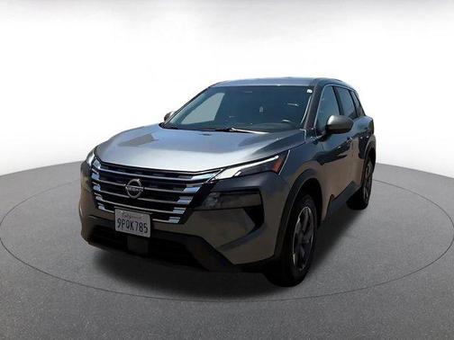 Gun Metallic 2025 Nissan Rogue SV
