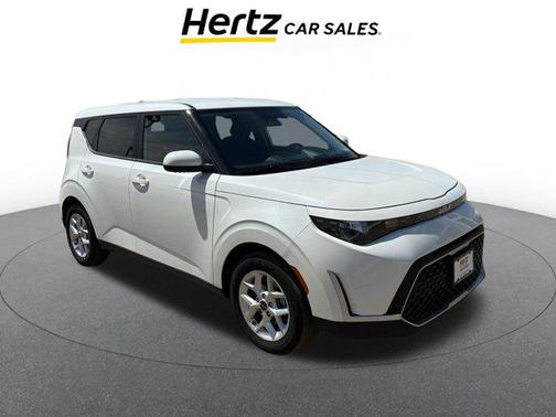 Snow White Pearl 2025 Kia Soul LX