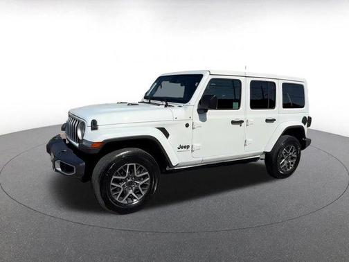 2025 Jeep Wrangler 4-Door Sahara 4x4