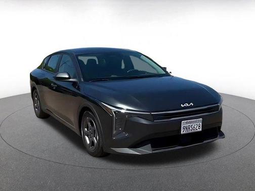 Interstellar Gray 2025 Kia K4 LXS