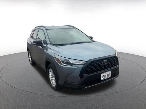 2025 Toyota Corolla Cross LE