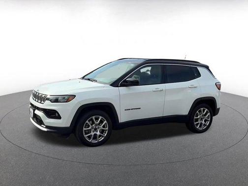 Bright White Clearcoat 2025 Jeep Compass Limited