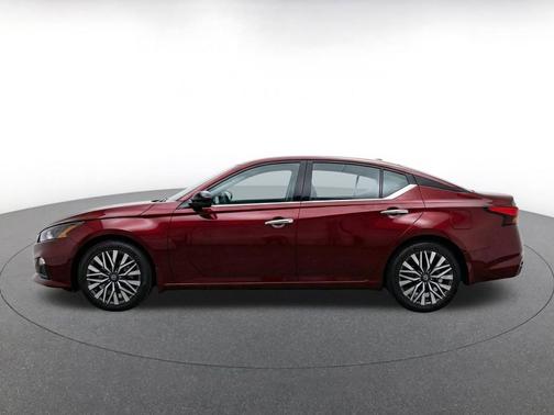 Garnet Pearl Metallic 2025 Nissan Altima SV FWD