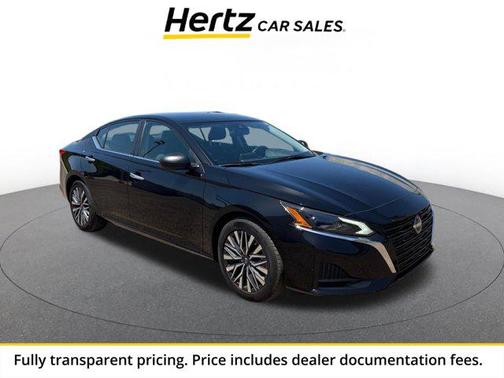 Super Black 2025 Nissan Altima SV FWD