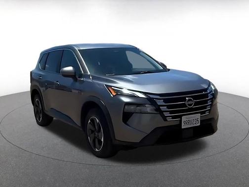 Gun Metallic 2025 Nissan Rogue SV