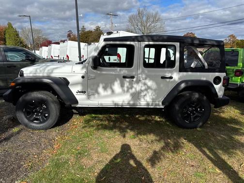 2026 Jeep Wrangler Sport