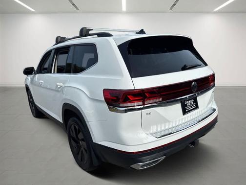 2024 Volkswagen Atlas 2.0T SE w/Technology 4MOTION