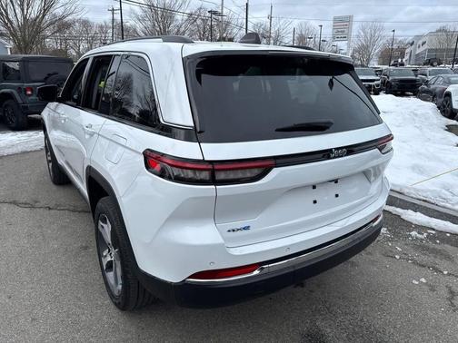 2023 Jeep Grand Cherokee 4xe Base