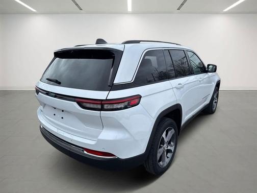 2023 Jeep Grand Cherokee 4xe Base