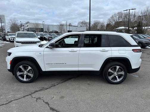 2023 Jeep Grand Cherokee 4xe Base