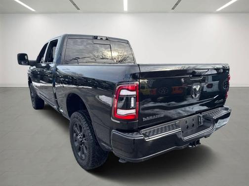 2023 RAM 2500 Laramie Crew Cab 4x4 6'4' Box