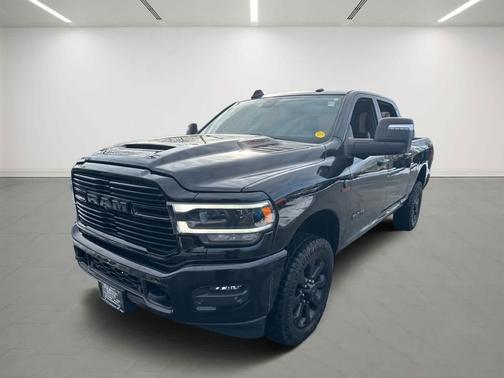 2023 RAM 2500 Laramie Crew Cab 4x4 6'4' Box