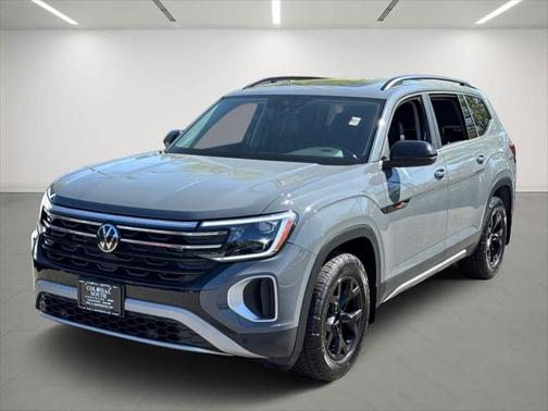 2024 Volkswagen Atlas 2.0T SE w/Technology 4MOTION