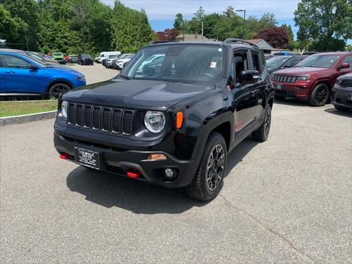 2023 Jeep Renegade Trailhawk
