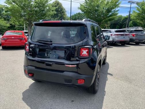 2023 Jeep Renegade Trailhawk