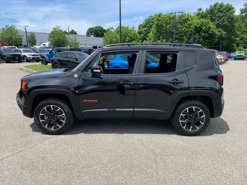 2023 Jeep Renegade Trailhawk