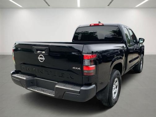2025 Nissan Frontier S