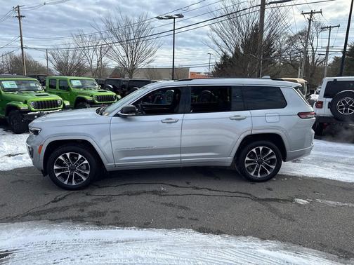 2021 Jeep Grand Cherokee L Overland