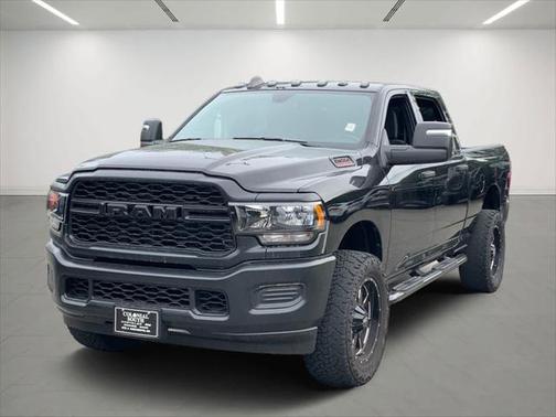 2024 RAM 2500 Tradesman Crew Cab 4x4 6'4' Box