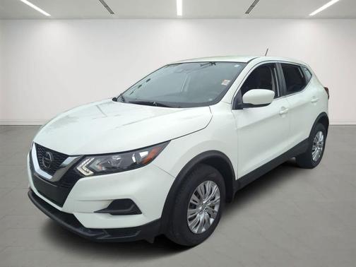 Glacier White 2020 Nissan Rogue Sport S