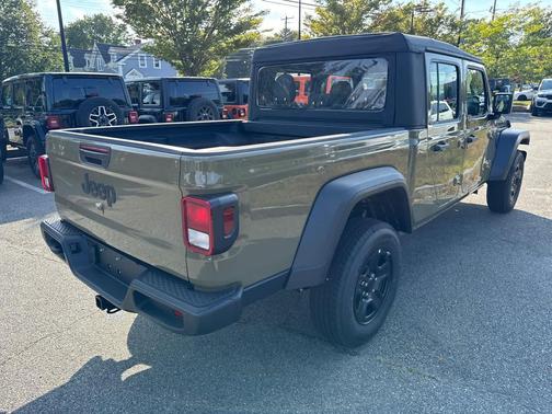 2025 Jeep Gladiator Sport