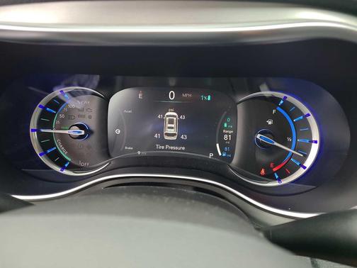 2023 Chrysler Pacifica Hybrid Limited