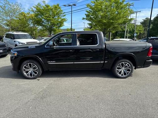2025 RAM 1500 ST