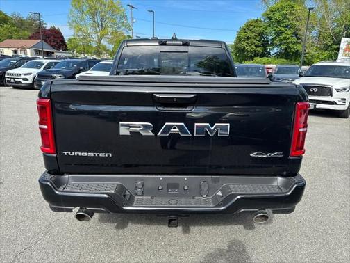 2025 RAM 1500 ST