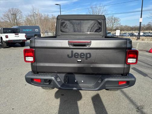 2025 Jeep Gladiator Sport S