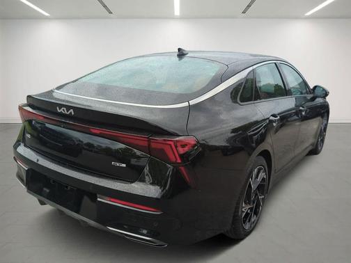 Aurora Black Pearl 2025 Kia K5 GT-Line