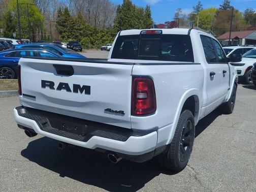 Bright White Clearcoat 2026 RAM 1500 Big Horn/Lone Star