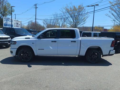 Bright White Clearcoat 2026 RAM 1500 Big Horn/Lone Star