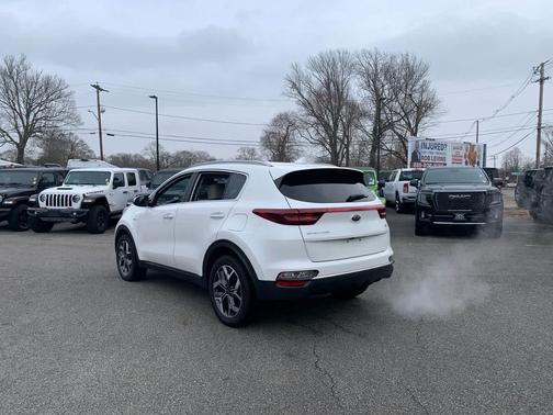 2020 Kia Sportage EX